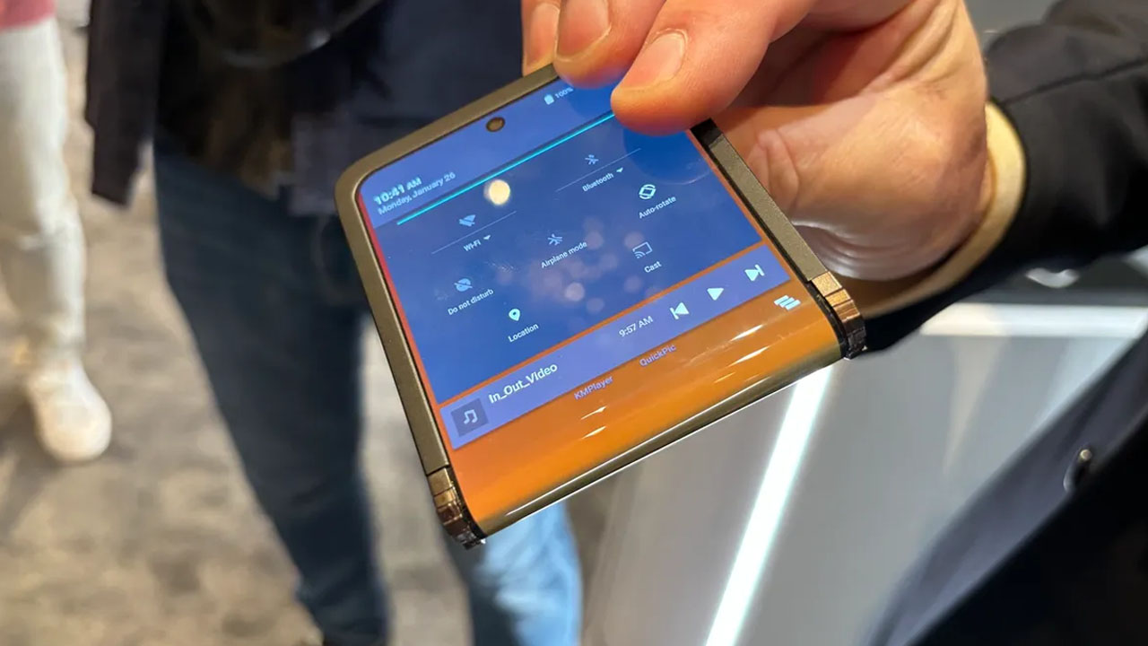 Samsung Flex In & Out Flip concept CES 2024